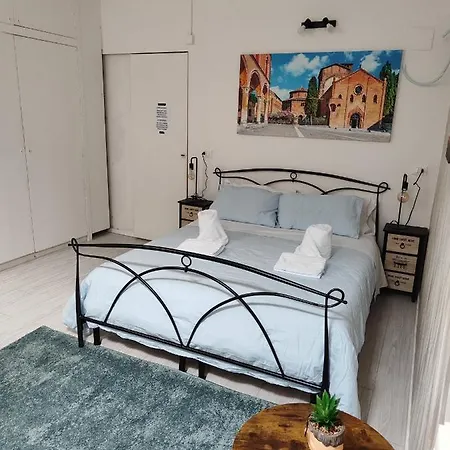 Bed & Breakfast Residenza Le Torri By Rialto 3*